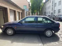 Occasion Ford Escort 75 ch (55 kW) 1996 Bleue Berline