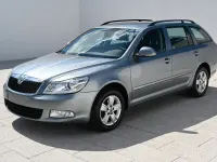 Gebraucht Skoda Octavia Ambition 140 PS (102 kW) 2012 Grau Limousine
