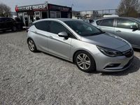 Gebraucht Opel Astra Dynamic 125 PS (91 kW) 2016 Silber Limousine