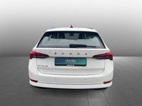 Gebraucht Skoda Octavia Ambition 116 PS (85 kW) 2022 Weiß Kombi