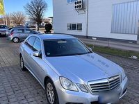 Gebraucht Mercedes E220 170 PS (125 kW) 2011 Grau Limousine