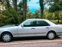 Gebraucht Mercedes E320 224 PS (164 kW) 1998 Silber Limousine