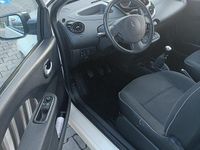 Gebraucht Renault Twingo 75 PS (55 kW) 2014 Andere farben Kleinwagen