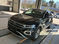 Gebraucht VW T-Roc Style 150 PS (110 kW) 2023 2t deep black perleffekt SUV