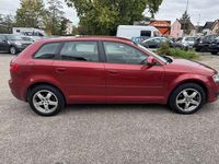 Gebraucht Audi A3 Attraction 125 PS (91 kW) 2009 Granatrot Limousine
