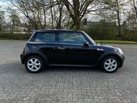 Gebraucht Mini ONE 75 PS (55 kW) 2010 Schwarz Kleinwagen