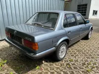 Gebraucht BMW 318 102 PS (75 kW) 1987 Silber Limousine