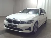 Gebraucht BMW 320e Advantage 204 PS (150 kW) 2021 Alpinweiss Kombi