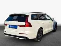 Gebraucht Volvo V60 Plus 197 PS (144 kW) 2025 Weiß Kombi