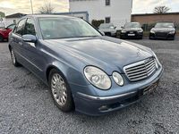 Gebraucht Mercedes E240 177 PS (130 kW) 2004 Blau Limousine