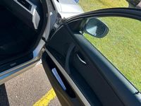 Gebraucht BMW 318 143 PS (105 kW) 2011 Grau Kombi