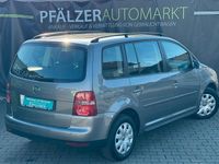Gebraucht VW Touran 105 PS (77 kW) 2008 Braun Van / Kleinbus