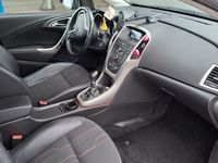 Gebraucht Opel Astra Selection 140 PS (102 kW) 2012 Braun Limousine