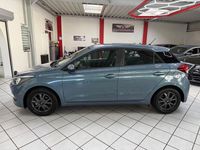 Gebraucht Hyundai i20 YES! 84 PS (61 kW) 2018 Aqua sparkling / met Limousine