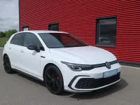 Second-hand VW Golf VIII GTI 245 CP (180 kW) 2024 Alb Berlinǎ