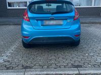 Gebraucht Ford Fiesta 97 PS (71 kW) 2009 Blau Kleinwagen