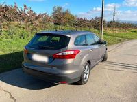 Gebraucht Ford Focus 125 PS (91 kW) 2014 Grau Kombi