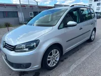 Gebraucht VW Touran Trendline 105 PS (77 kW) 2012 Silber Van / Kleinbus