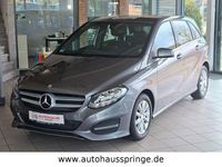 Gebraucht Mercedes B180 122 PS (89 kW) 2015 Grau Van / Kleinbus