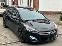 Gebraucht Hyundai i30 110 PS (80 kW) 2014 Schwarz Limousine