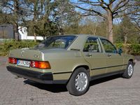 Gebraucht Mercedes 190 118 PS (86 kW) 1986 Silber Limousine