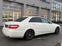 Gebraucht Mercedes E350 AMG 272 PS (200 kW) 2011 Weiß Limousine