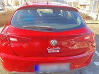 Gebraucht Alfa Romeo Giulietta 120 PS (88 kW) 2012 Rot Kleinwagen