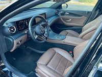 Gebraucht Mercedes E200 160 PS (117 kW) 2023 Schwarz Kombi