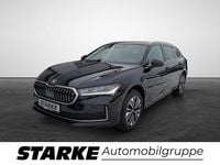 Neu Skoda Superb Selection 150 PS (110 kW) 2025 Schwarz (ebony schwarz metallic) Kombi