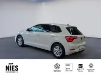 Gebraucht VW Polo Style 95 PS (69 kW) 2023 Weiß Kleinwagen