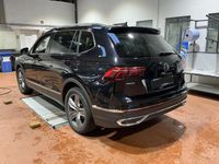 Gebraucht VW Tiguan Allspace Elegance 200 PS (147 kW) 2022 Deep black perleffekt SUV