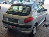 Gebraucht Peugeot 206 60 PS (44 kW) 2001 Grau