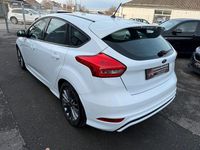Gebraucht Ford Focus ST-Line 150 PS (110 kW) 2017 Weiß Limousine