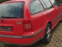 Gebraucht Skoda Octavia 101 PS (74 kW) 1999 Rot Kombi