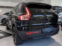 Neu Volvo XC40 Plus 163 PS (119 kW) 2025 Schwarz SUV