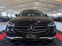 Gebraucht Mercedes E300 194 PS (142 kW) 2022 Schwarz Limousine