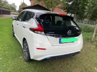 Gebraucht Nissan Leaf Acenta 110 kW (150 PS) 2022 Weiß Kleinwagen
