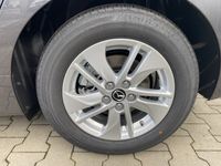 Gebraucht Mazda 2 Center-Line 116 PS (85 kW) 2024 Grau Limousine