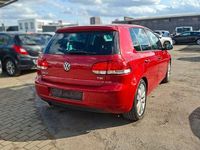 Gebraucht VW Golf VI Team 105 PS (77 kW) 2010 Rot Kleinwagen