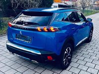 Używany Peugeot 2008 Active 131 KM (96 kW) 2023 Niebieski SUV