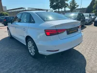 Gebraucht Audi A3 Basis 116 PS (85 kW) 2019 Weiß Limousine