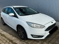 Usata Ford Focus 120 CV (88 kW) 2015 Bianco Station wagon