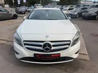 Gebraucht Mercedes A180 122 PS (89 kW) 2014 Weiß Kleinwagen