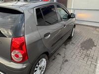 Gebraucht Kia Picanto 65 PS (47 kW) 2008 Gold Kleinwagen