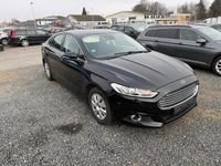 Gebraucht Ford Mondeo Trend 160 PS (117 kW) 2015 Schwarz Limousine