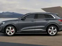 Neu Audi Q5 S-Line 299 PS (219 kW) 2026 Mythosschwarz metallic SUV