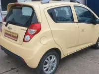 Używany Chevrolet Spark LT 82 KM (60 kW) 2014 Żółty Hatchback