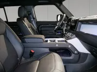 Gebraucht Land Rover Defender SE Dynamic 304 PS (223 kW) 2025 Carpathian grey SUV