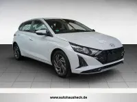 Gebraucht Hyundai i20 Trend 101 PS (74 kW) 2025 Weiß Kleinwagen