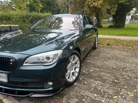 Gebraucht BMW 750 404 PS (297 kW) 2010 Grün Limousine